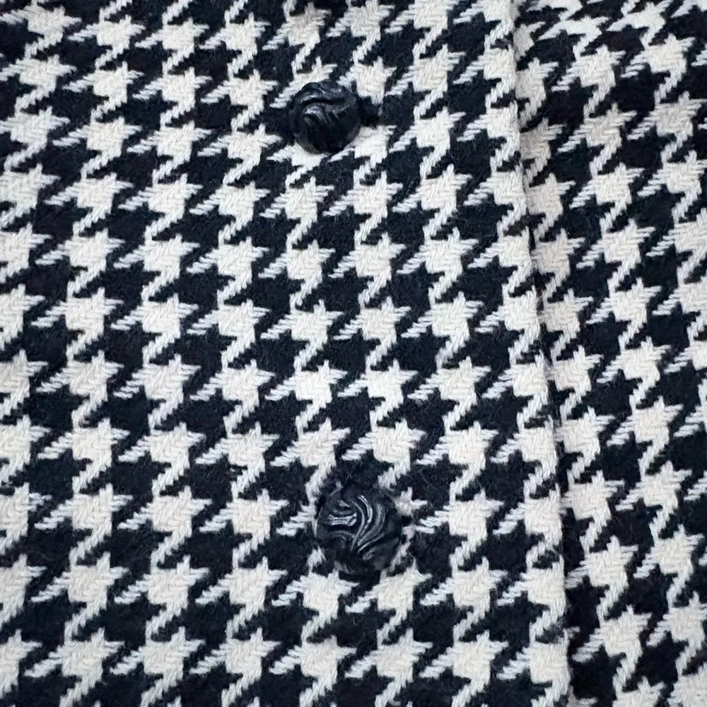 Beautiful Vintage Houndstooth Coat. - Picture 4 of 9